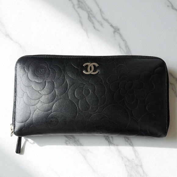 Chanel Black Lambskin Leather Camellia Flower Embossed Zippy Wallet - Picture 1 of 9
